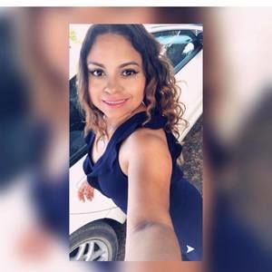 Meet your Posher, Bahena